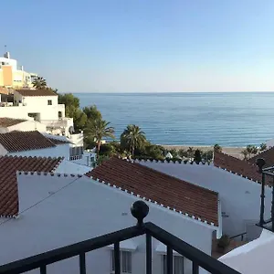 capistrano-playa-307.hotelsinnerja.org/
